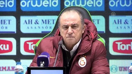 Terim: "Galatasaray böyle oynamaya devam ettiği sürece her şey kapanır"