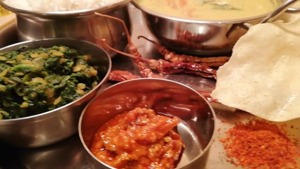 Daliche Toi  (Pigeon pea stew with fresh coconut)