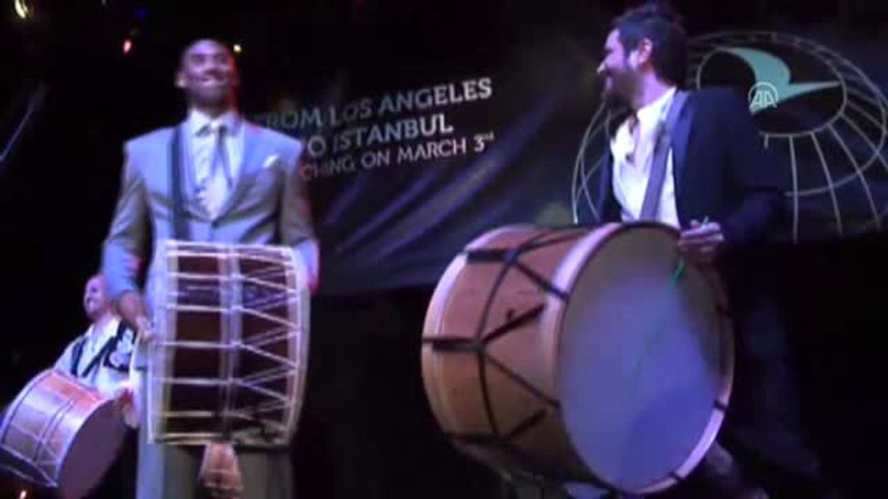 ABD'li ünlü basketbolcu Kobe Bryant helikopter kazasında hayatını kaybetti