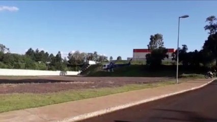 Vítima de grave acidente na BR-277 é trazida de helicóptero ao HU