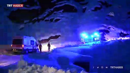 Bitlis'te 6 çocuk 9 saatlik zorlu çalışma ile hastaneye ulaştırıldı