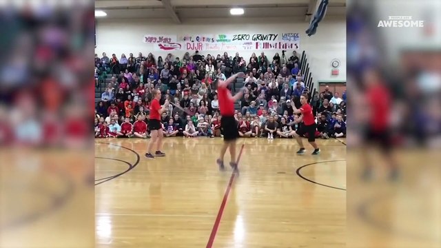 Awesome Archive Blade Tricks, Circus Arts & More People Are Awesome