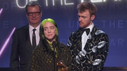 Billie Eilish remporte le GRAMMY de l'Album de l'année" et "Enregistrement de l'année"