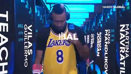 Nick Kyrgios korta Kobe Bryant formasıyla çıktı