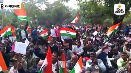 શાહીબાગ શહીદ સ્મારક પાસે માજી સૈનિકો અને શહીદોના પરિવારજનોના ધરણા, ગાંધીનગર કૂચ કરશે