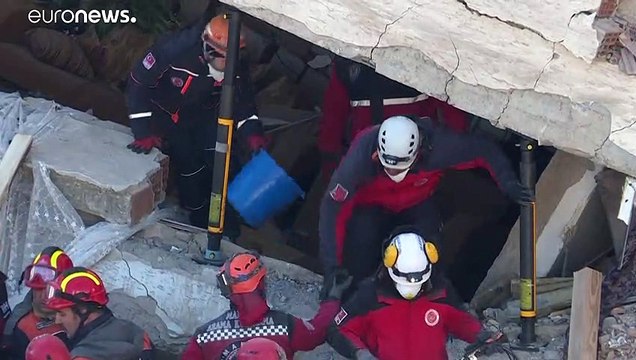 Séisme en Turquie : l'espoir de retrouver des survivants s'amenuise