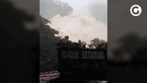 Vídeo mostra grande volume de água na Cachoeira da Fumaça após chuvas no sul do ES