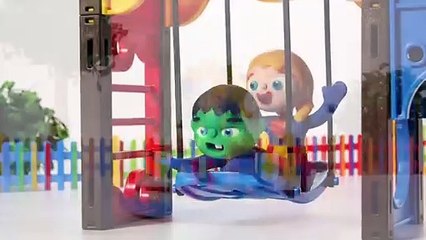 ELSA CONGELADA E ANNA CONSTRUEM UMA CASA DE BONECA ❤ Spiderman, Hulk & Frozen Doh Cartoons Para Crianças