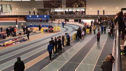 Régionaux en salle 2019-2020 Anna 200m