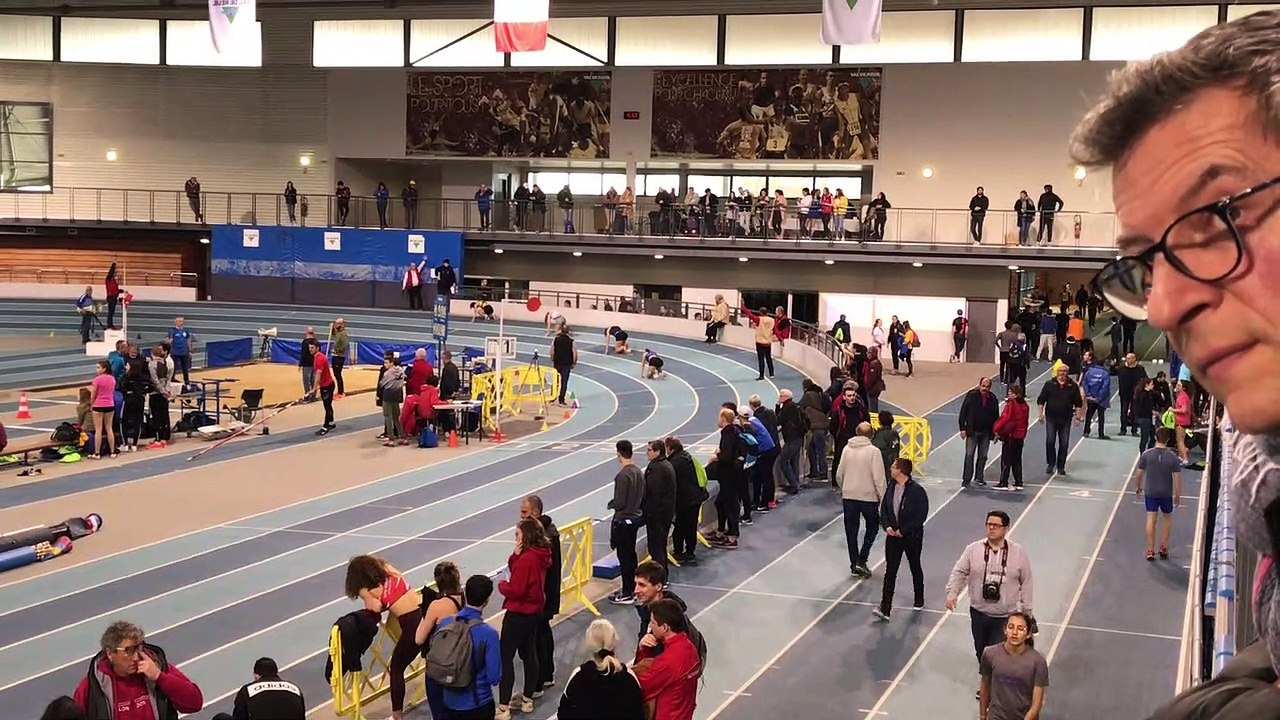Régionaux en salle 2019-2020 Manon 200m finale