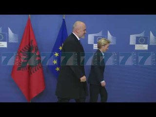 RAMA TAKON PRESIDENTEN E KE PER KONFERENCEN E DONATOREVE - News, Lajme - Kanali 7