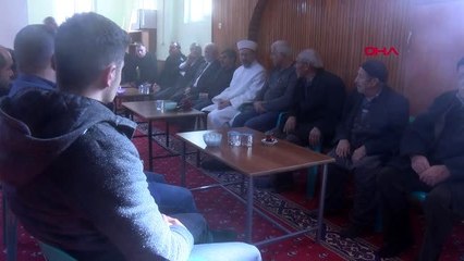 Elazığ-diyanet işleri başkanı erbaş'tan depremzedelere taziye ziyareti