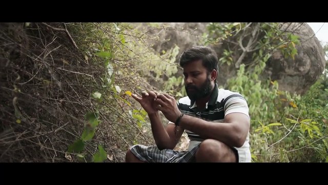Irandam Ulagaporin Kadaisi Gundu - Movie Leaf