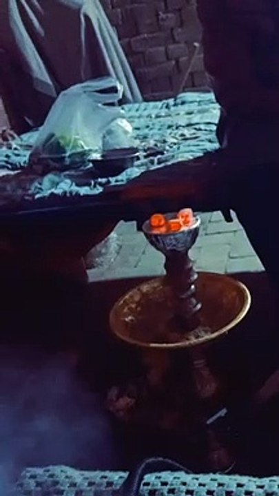 shisha smoking