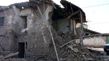 Malatya Valisi Baruş, Doğanyol'da depremzedeleri ziyaret etti