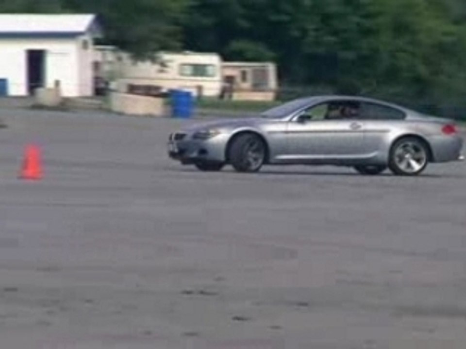 M6 drift tout en trav!!!!