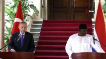 - Cumhurbaşkanı Recep Tayyip Erdoğan, Gambiya Cumhurbaşkanı Adama Barrow ile ortak basın toplantısı gerçekleştirdi
