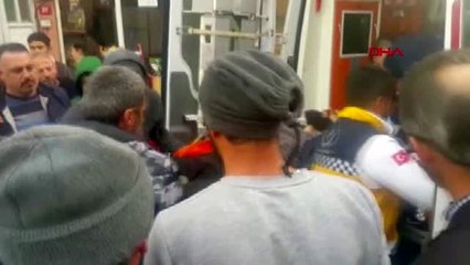 Adıyaman'da pazarcıların bıçaklı kavgası: 1 yaralı