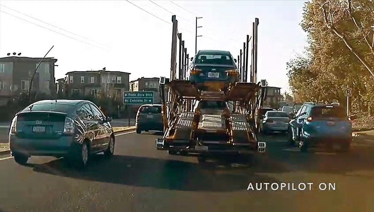 Autopilot Incident in Slow Traffic