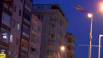 Malatya'da da kolonları patlayan 2 bina çökme riski nedeniyle boşaltıldı-2