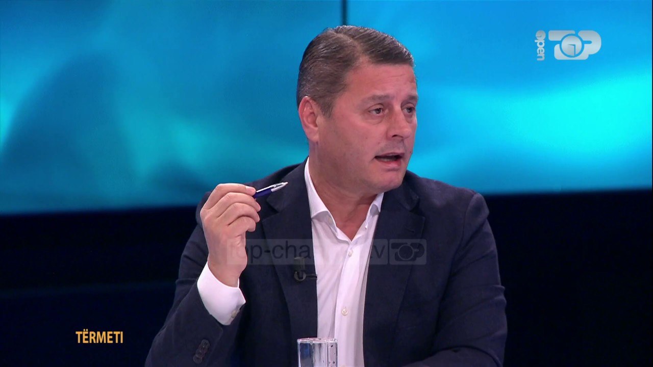 Banorët ankohen ndaj Bashkisë, Artan Shkreli merr ne tel live Kryetarin e Bashkisë së Durrësit