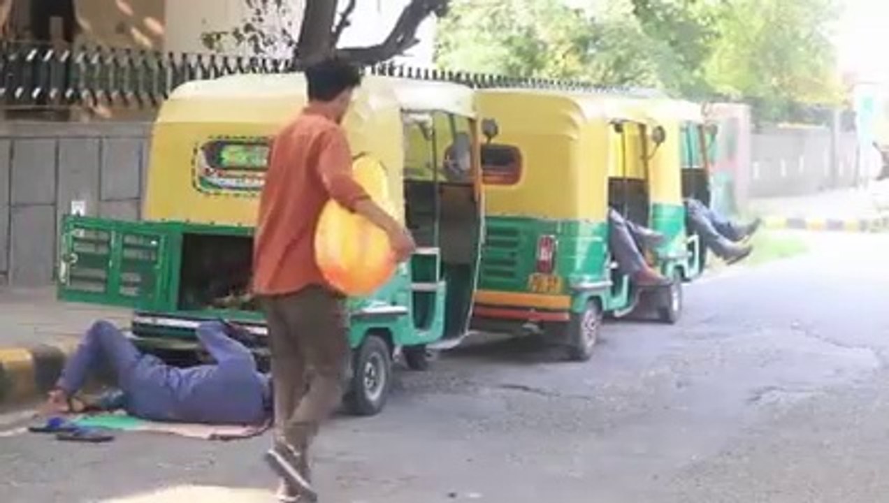 Best_Pranks_Of_2020_||_Prank_in_india_-_DANCING_CAR___GUN_PRANK_||_MindlessLaunde_Pranks(240p)