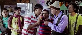 Ranbir Kapoor saves the town from goons- - Ajab Prem Ki Ghazab Kahani Scene
