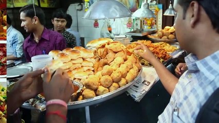 Mumbai Vs New York in Hindi - Comparison