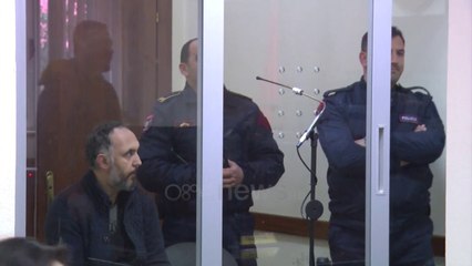 Ora News - Shtetasi turk dënohet me 1 vit burg për falsifikim pasaportash e vizash