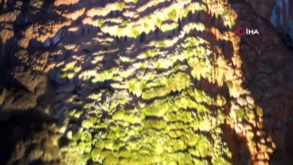 3 bin yıllık Oylat Mağarası'nı tahrip ediyorlar