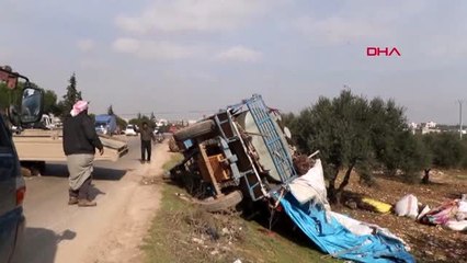 Descargar video: Hatay ihh'dan göç yolundaki ailelere acil yardım paketi