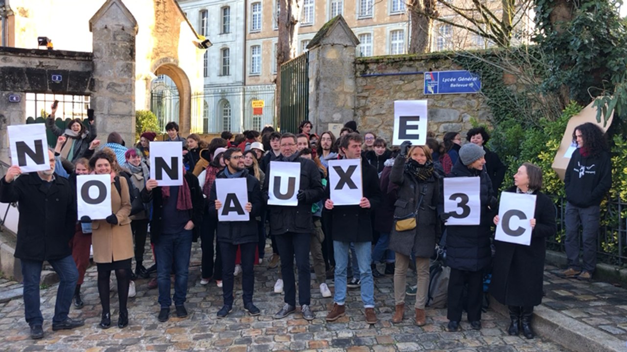 Manifestation des élèves et des profs du lycée Bellevue contre les E3C