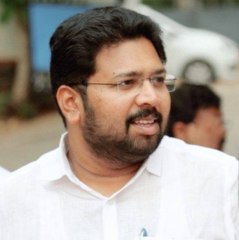 "നമ്മടെ ഗവര്‍ണര്‍ക്ക് പറ്റിയ സ്ഥലം ബിഗ്‌ബോസ്സ് ഹൗസ്"