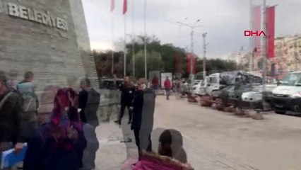 Manisa'da 5.1 lik deprem akhisar'da hissedildi