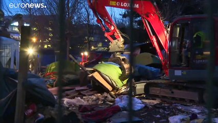 Εκκένωση καταυλισμού μεταναστών στο Παρίσι