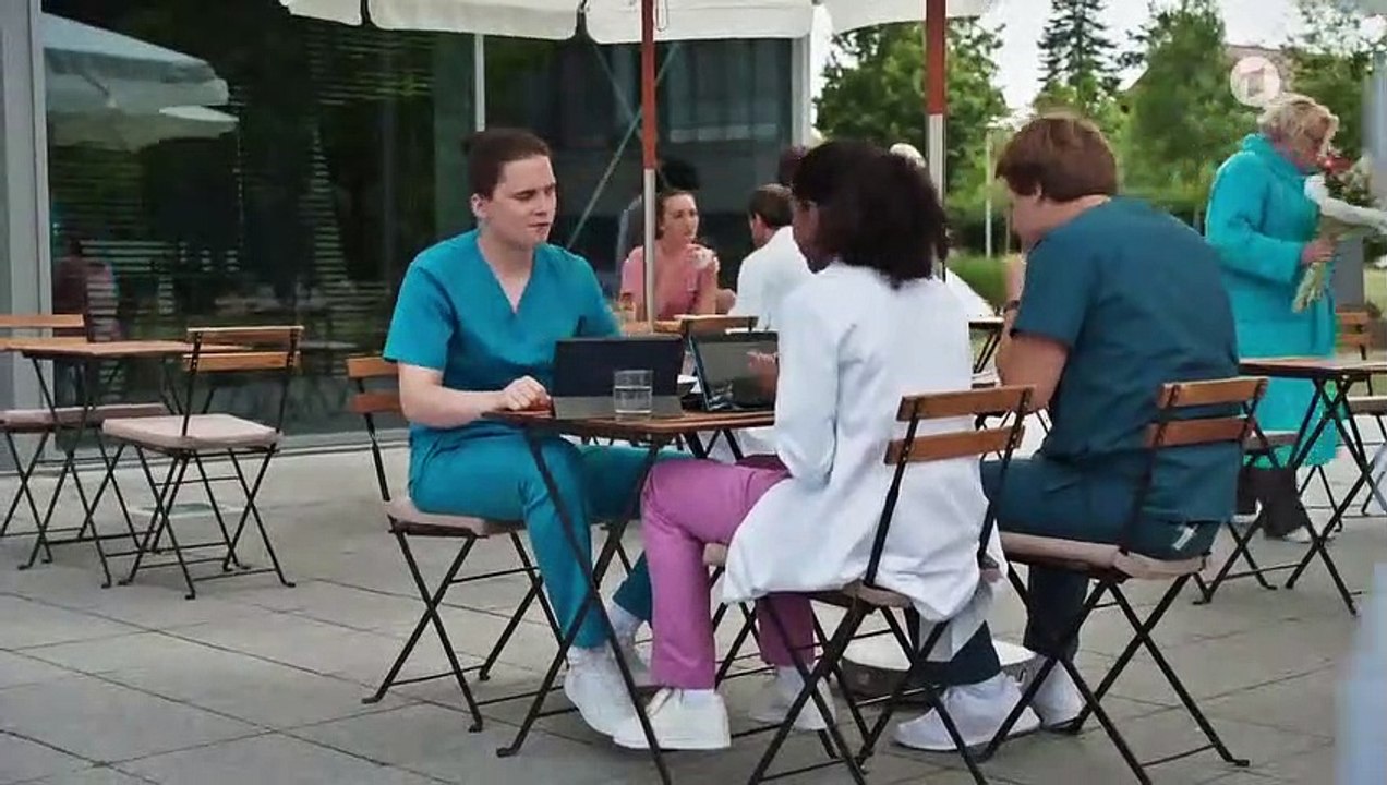 Unverhofftes Glück (204) - In aller Freundschaft – Die jungen Ärzte
