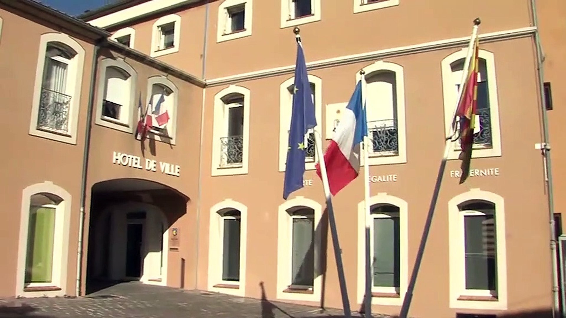 Roland Mouren Maire De Chateauneuf Les Martigues Video Dailymotion