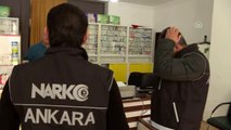 Başkent'te narkotik ve il sağlık müdürlüğü ekipleri eczaneleri denetledi