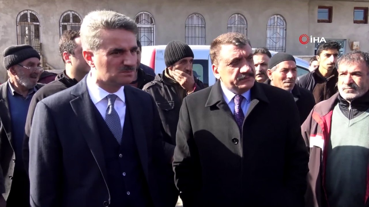 Vali Baruş ve Başkan Gürkan depremde hasar gören yerleri gezdi