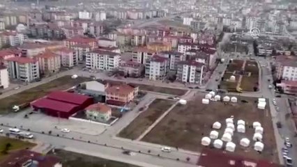 Bakan Soylu, helikopter ile depremden zarar gören bölgeleri ve çadır kurulan alanları inceledi