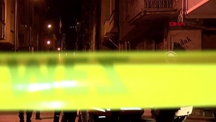Elazığ nail bey mahallesi'nde bulunan bir bina daha riskli olduğu için boşaltılıyor