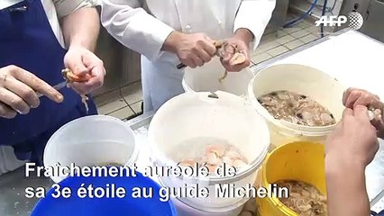 "On les mérite": le chef Coutanceau savoure sa troisième étoile au Michelin