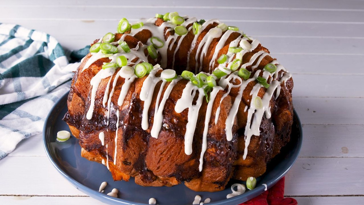 Everyone Will Go Nuts Over Buffalo Chicken Monkey Bread
