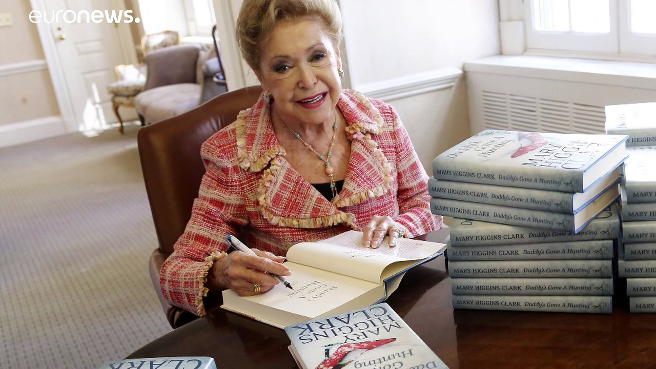 'Queen of Suspense' Mary Higgins Clark dies at 92