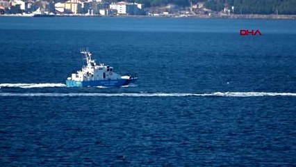 Çanakkale bulgar sahil güvenlik botu 'kavarna', çanakkale boğazı'ndan geçti