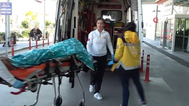 - Boğulma tehlikesi geçiren vatandaşın imdadına deniz polisi yetişti- Antalya’da 1 kişi boğulma tehlikesi geçirdi