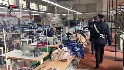 Download Video: Lavoro nero, blitz nel Napoletano, 16enne lavorava fabbrica tessile (31.01.20)