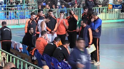 مهزلة جديدة في الرياضة الجزائرية .. حضر الجميع إلا الحكم في مواجهة كرة السلة ؟