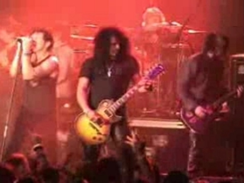 VELVET REVOLVER - - Mr. Brownstone