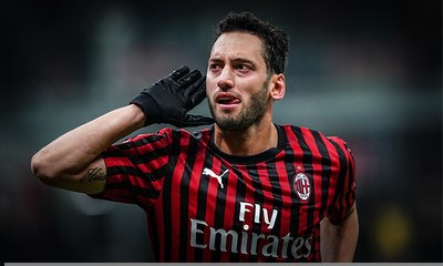 Çalha trascina il Milan in Semifinale